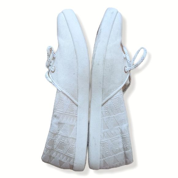 Teva Willow Slip on women's sz 7.5 fits like a wide 38.5 excellent condition - Picture 4 of 12